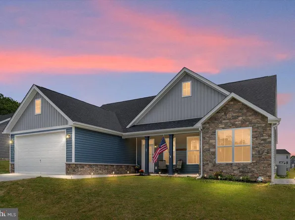 57 Cilantro Ln, Bunker Hill, WV 25413