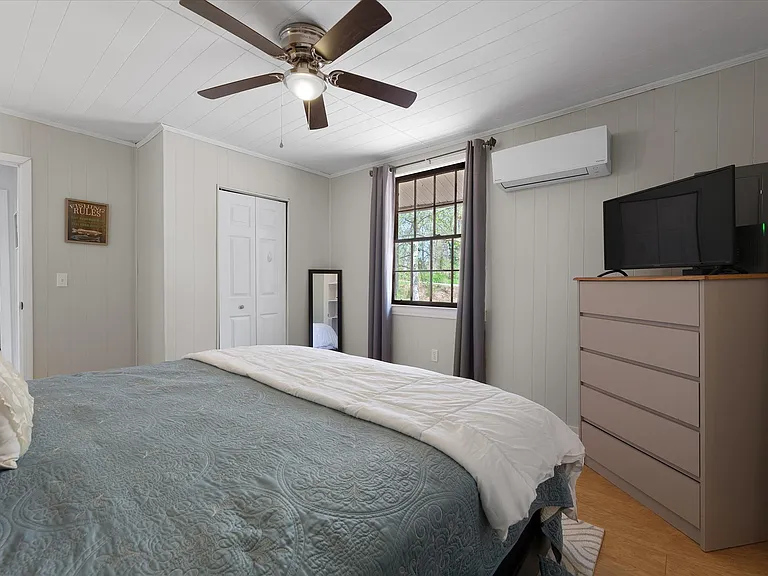 117 Woods Ln — Photo 18