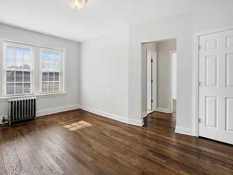 64 Park Apartments — Photo 8