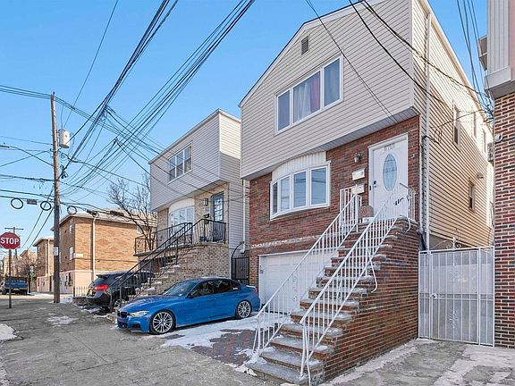 3rd image of 5712 Broadway #1