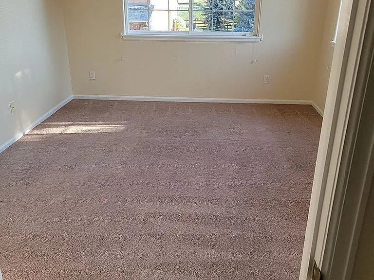 1703 Whitehall Dr #2-H — Photo 15