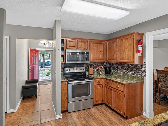 3rd image of 107 Parc Ouest Dr