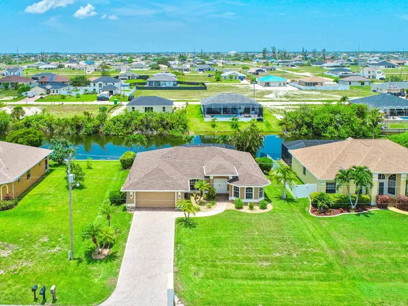 2114 NE 1st Pl, Cape Coral, FL 33909