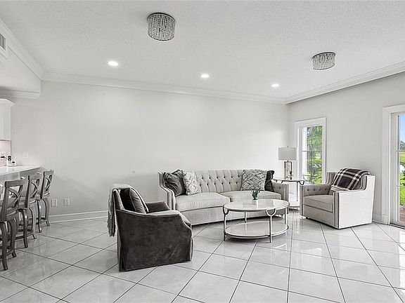 3rd image of 8 Golf Villa Dr #B
