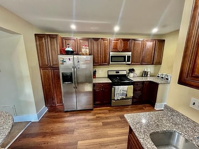 1st image of 88 N Fremont Ave APT 2