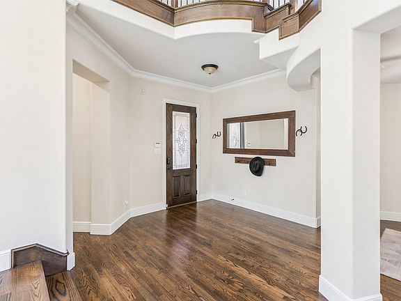 3rd image of 2120 Hidalgo Ln