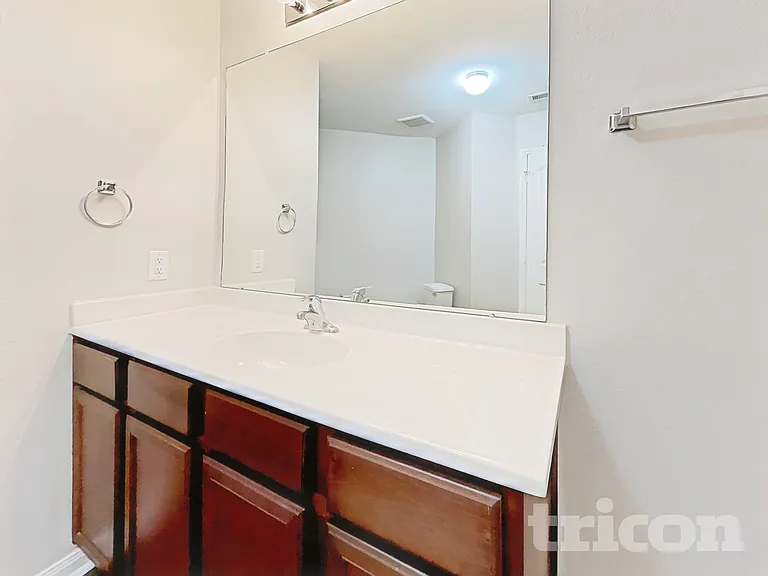 7918 Distant Harbor Rd — Photo 7