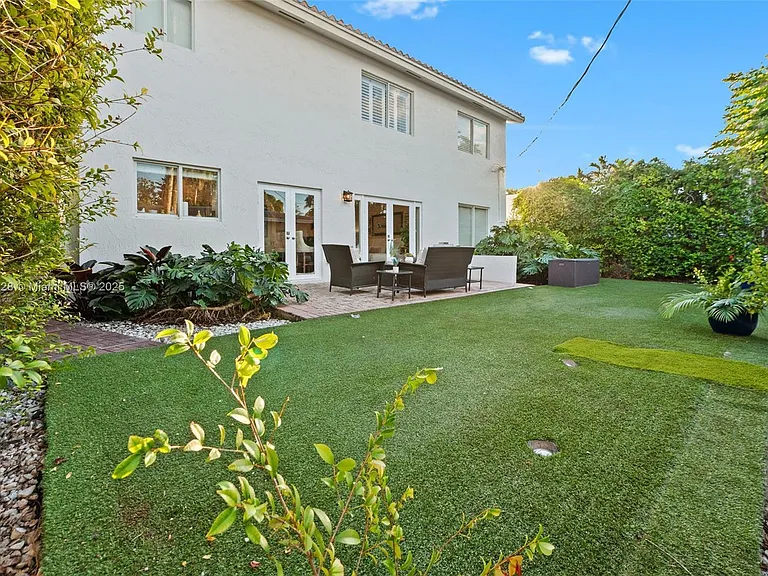 1211 Algeria Ave — Photo 29