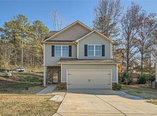21 Old Country Trl, Dallas, GA 30157
