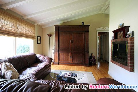5th image of 2569 Holloway Ave E