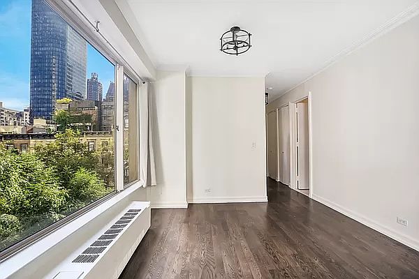 1st image of 205 E 68th St APT 4E