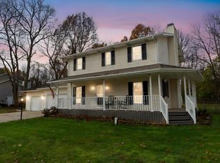 51127 Crooked Oak Dr, Granger, IN 46530