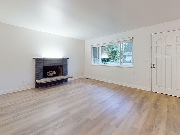 4th image of 5720 203rd St SW