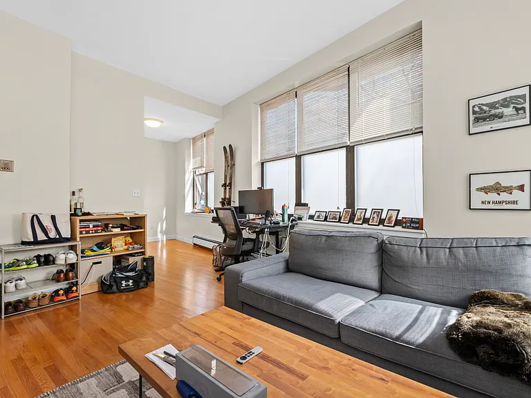 50 Main St #11 — Photo 1