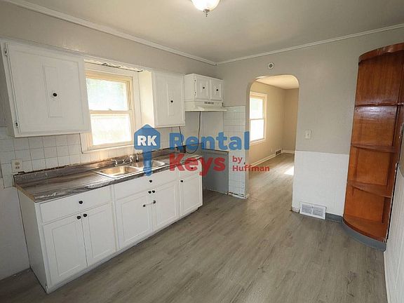 5th image of 732 Wall St