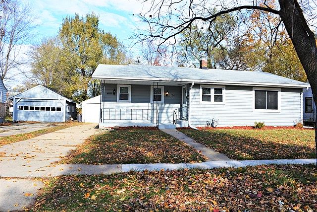 1st image of 734 Sheridan Dr