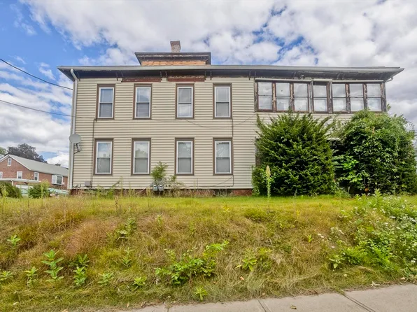 105 Syrek St, Chicopee, MA 01020