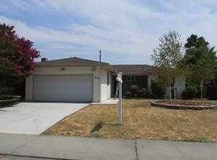902 E Yorkshire Dr, Stockton, CA 95207