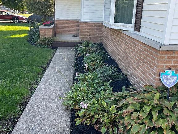 2nd image of 1429 Frederick Ct