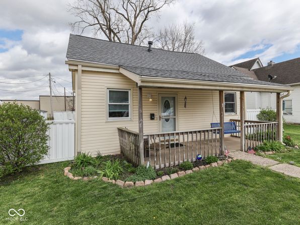 213 N Walnut St, Edinburgh, IN 46124