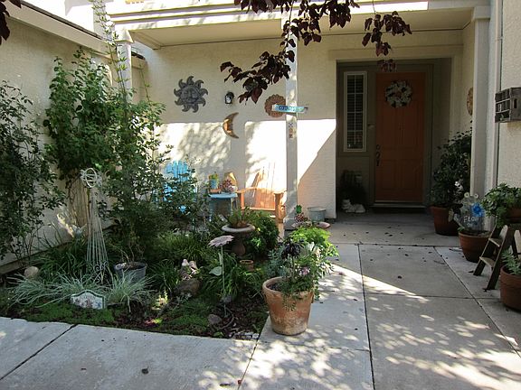 3rd image of 2315 Letterman St