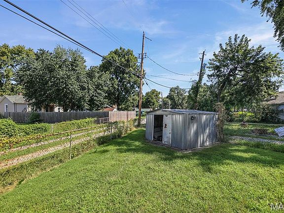 5th image of 2535 E 28th St