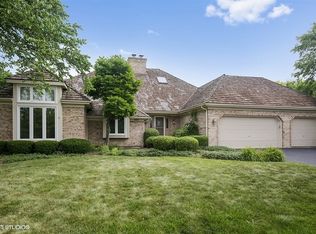 220 Persimmon Dr, St Charles, IL 60174