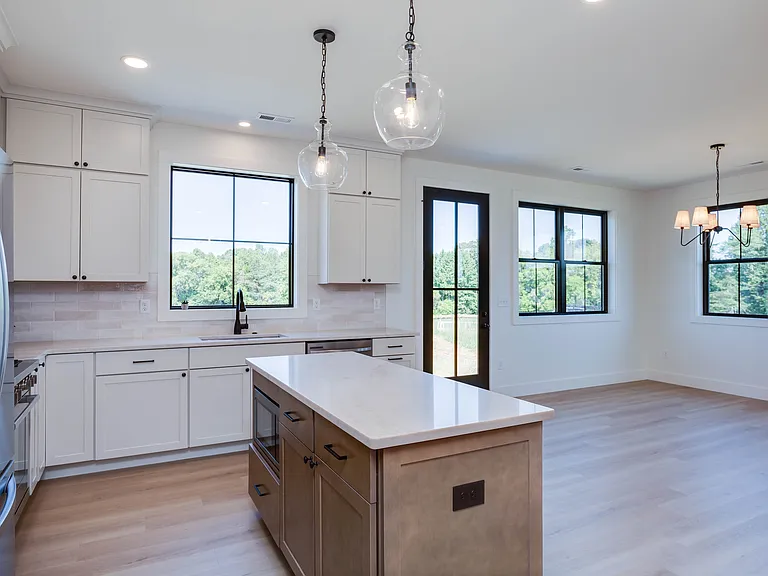 91 Willow Creek Dr — Photo 12