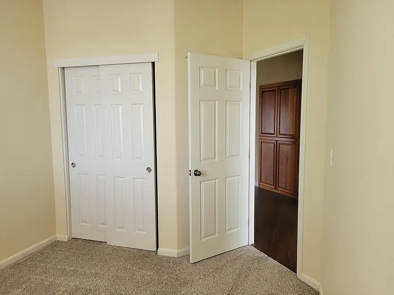 1940 Terracina Cir — Photo 19