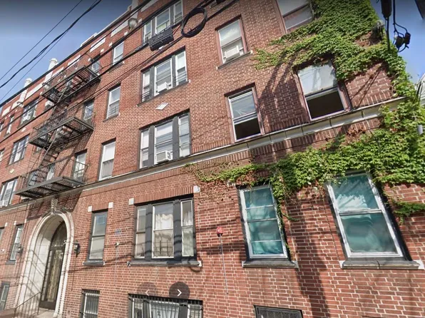 246 Summit Avenue image 1 of 58