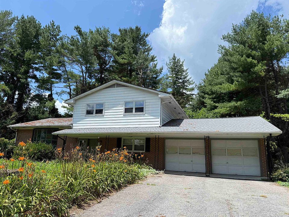 1st image of 706 Broce Dr