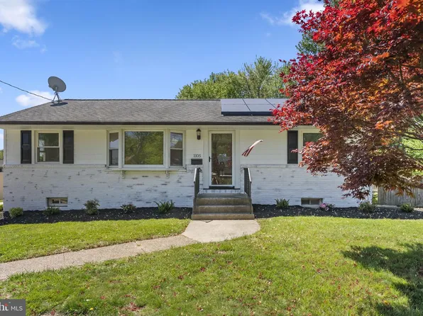 1105 Sunset Dr, Somerdale, NJ 08083