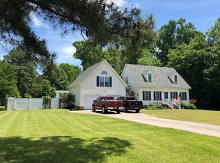 1220 Little River Dr, Elizabeth City, NC 27909