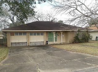1128 Mahlmann St, Rosenberg, TX 77471