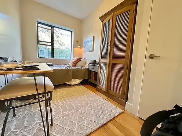 418 Melrose St APT 2R, Brooklyn, NY 11237