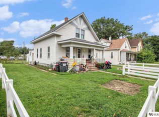 935 S 6th St, Lincoln, NE 68508
