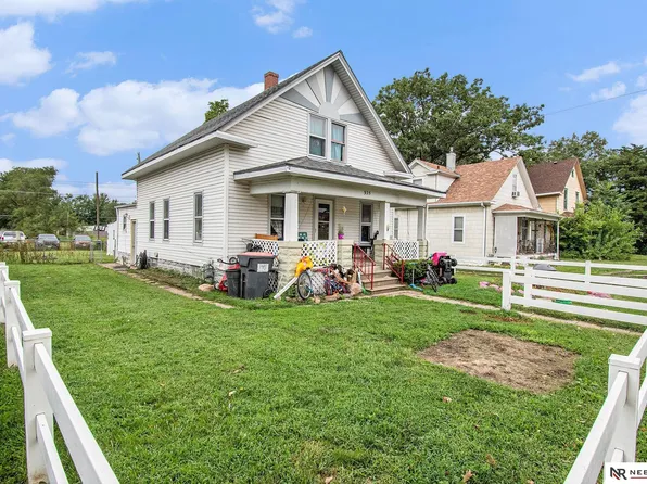 935 S 6th St, Lincoln, NE 68508