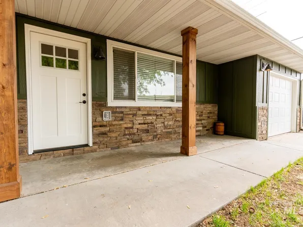 2202 Terrace Dr, Payette, ID 83661
