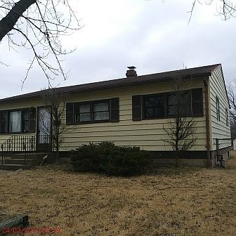 3rd image of 22425 Yates Ave