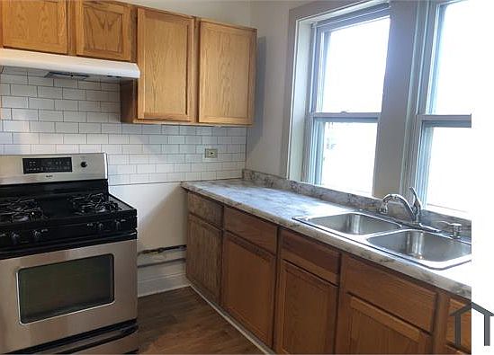 2nd image of 1434 Park Ave APT 5