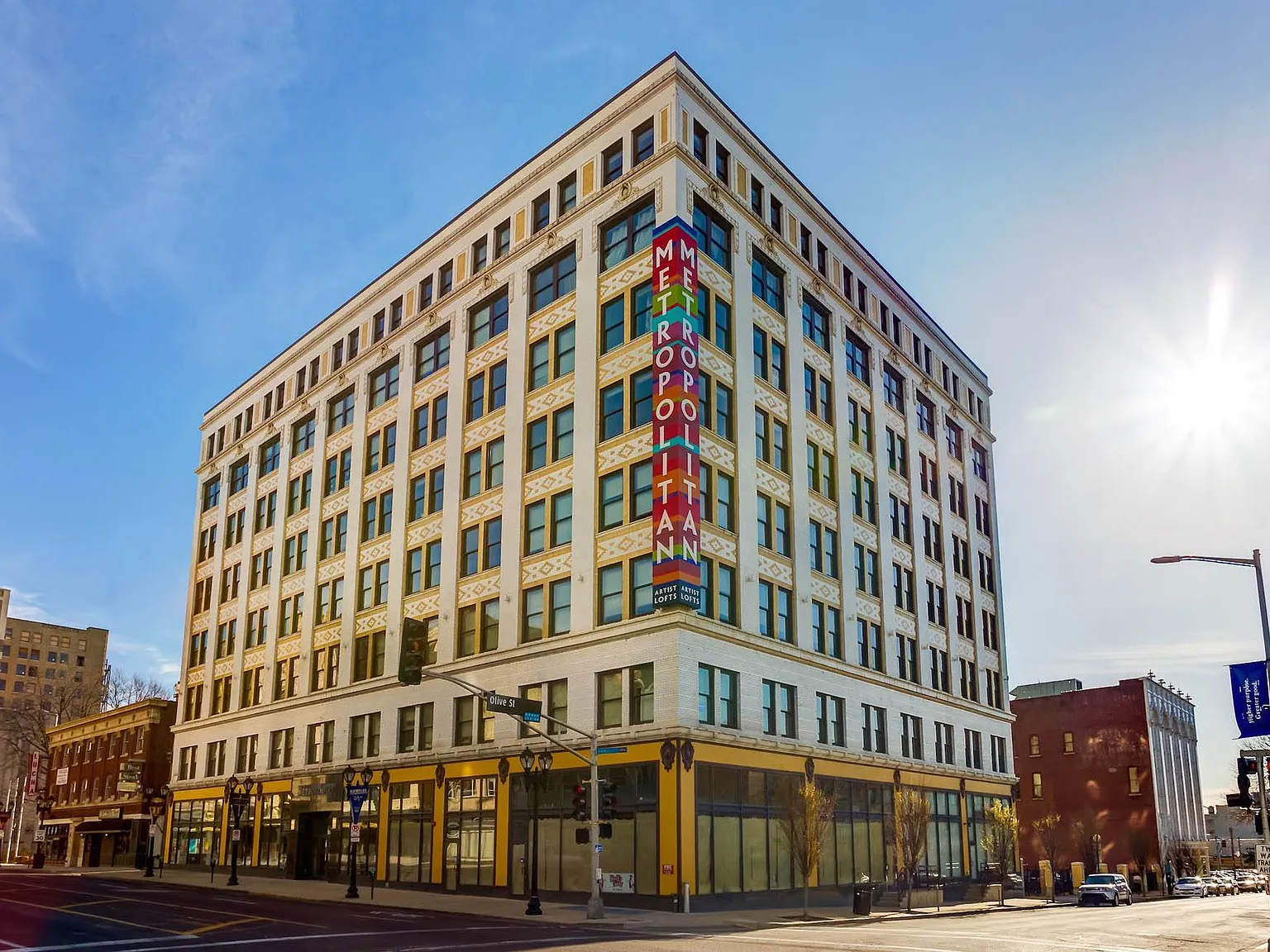 Metropolitan Lofts — Photo 1