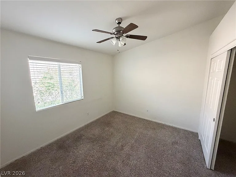 374 Yacht Ave — Photo 17