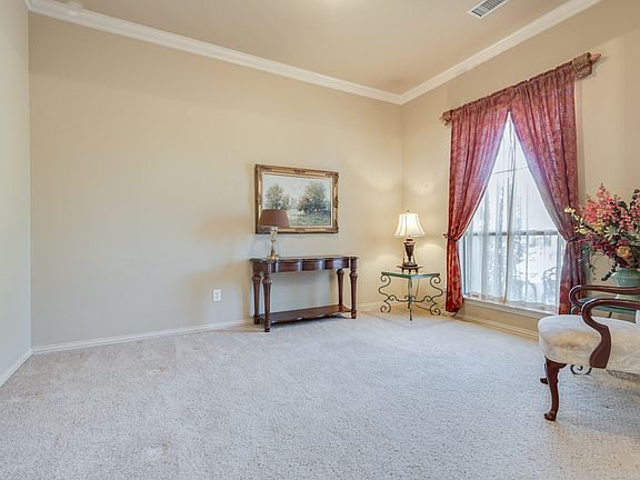 5th image of 2910 Adams Dr
