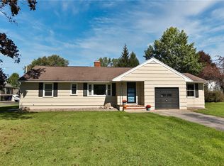 296 Straub Rd, Rochester, NY 14626