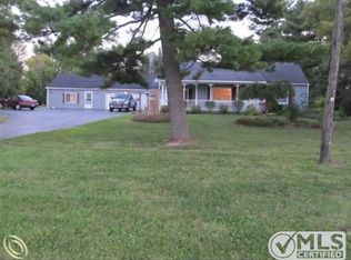 10382 Davison Rd, Davison, MI 48423