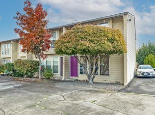 1800 Crater Lake Ave APT 33, Medford, OR