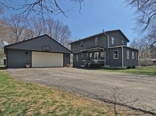1235 Manhatas Trl, Algonquin, IL 60102