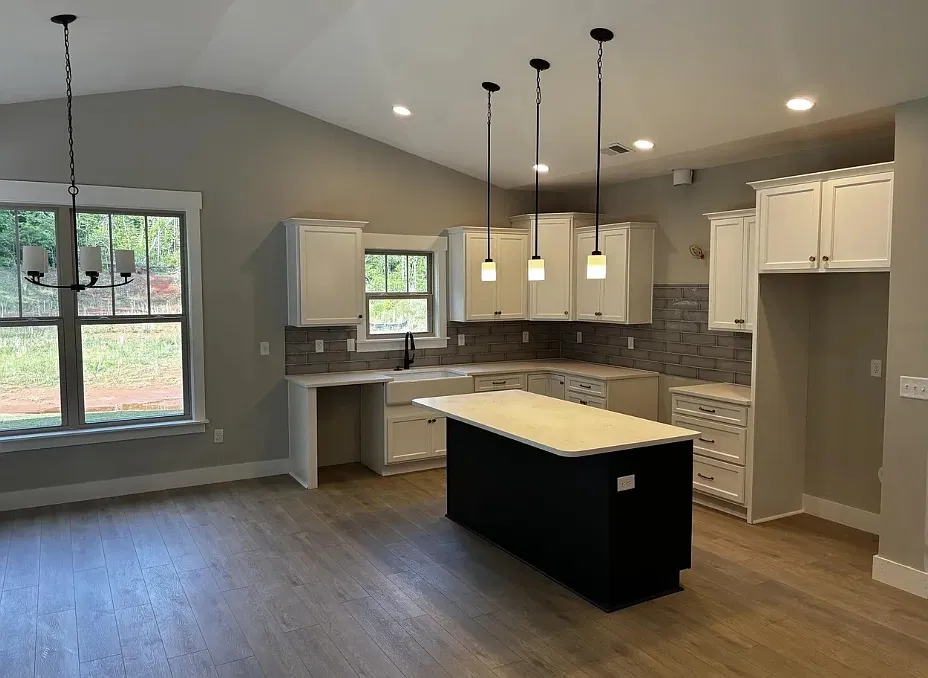 3 bed, 2254 sqft, $2,500 — Photo 3