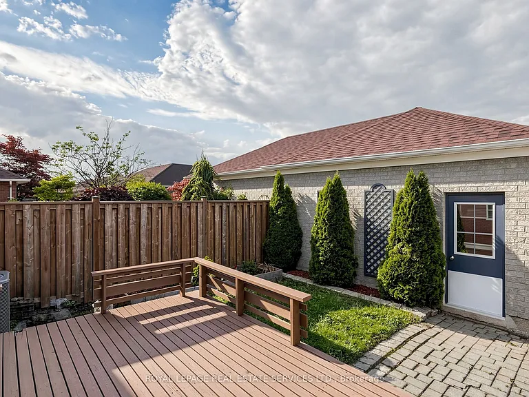 5837 Rainberry Dr — Photo 40