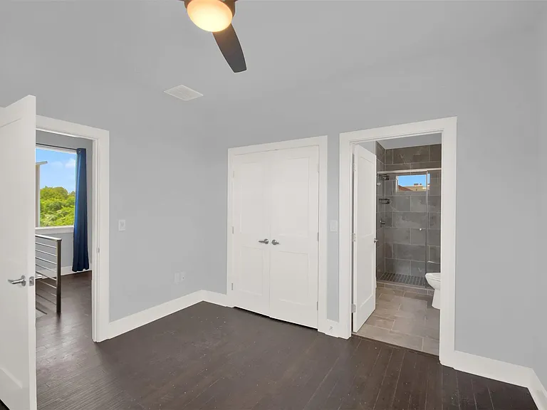 6902 Carver Ave #A — Photo 17